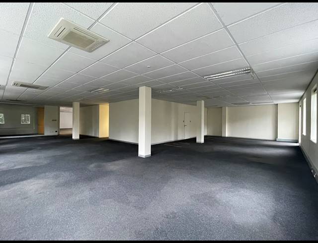 607M² OFFICE TO LET IN SANDTON CENTRAL